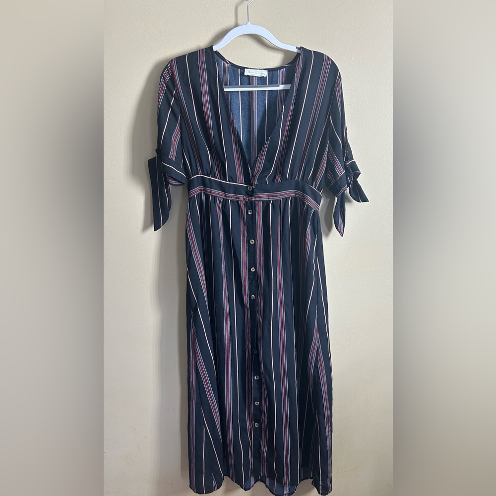 Blues & Greys Striped Maxi Dress Tie sleeves Size MED EUC - Picture 2 of 6